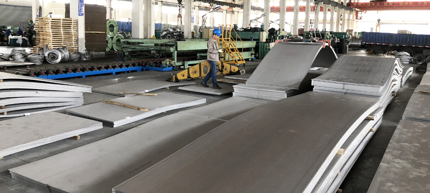 無(wú)錫海新為環(huán)保行業(yè)定制大型水箱